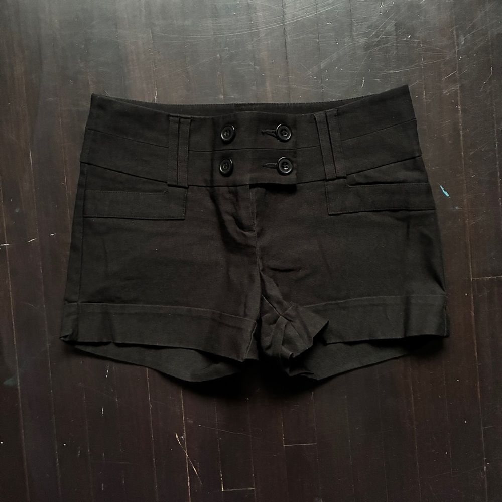Women’s Black High-Waist Button Front Shorts, size 5